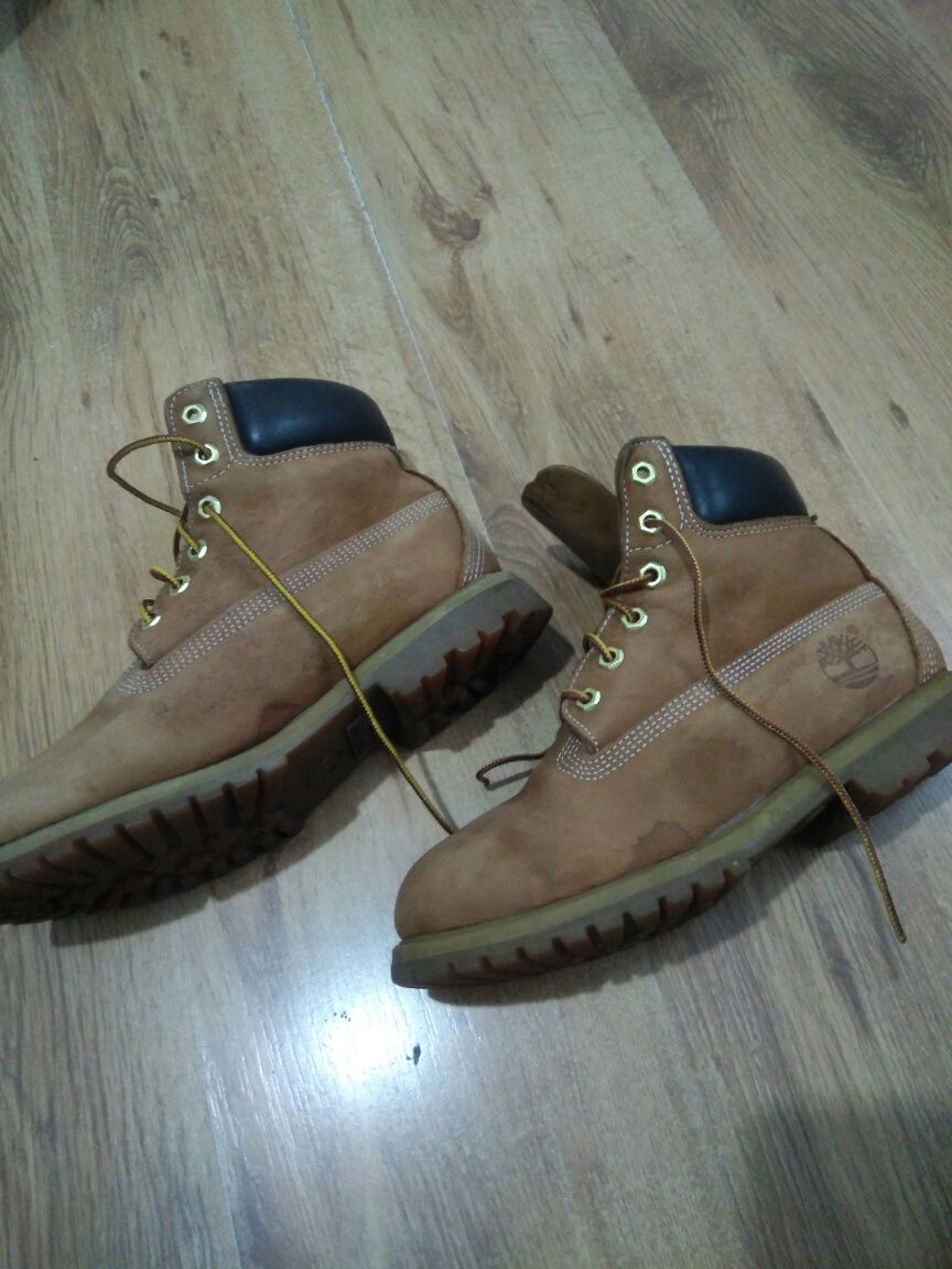 Ghete Timberland 6 inch Premium mărimea 38