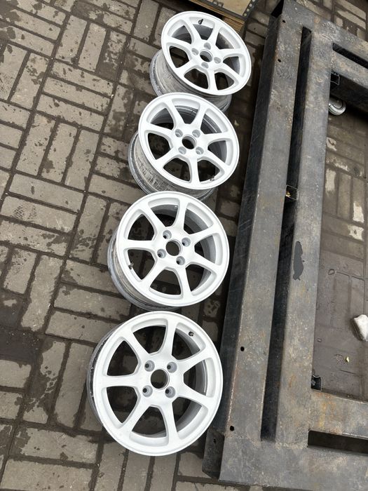 Продам диски р14 4/98 без резины