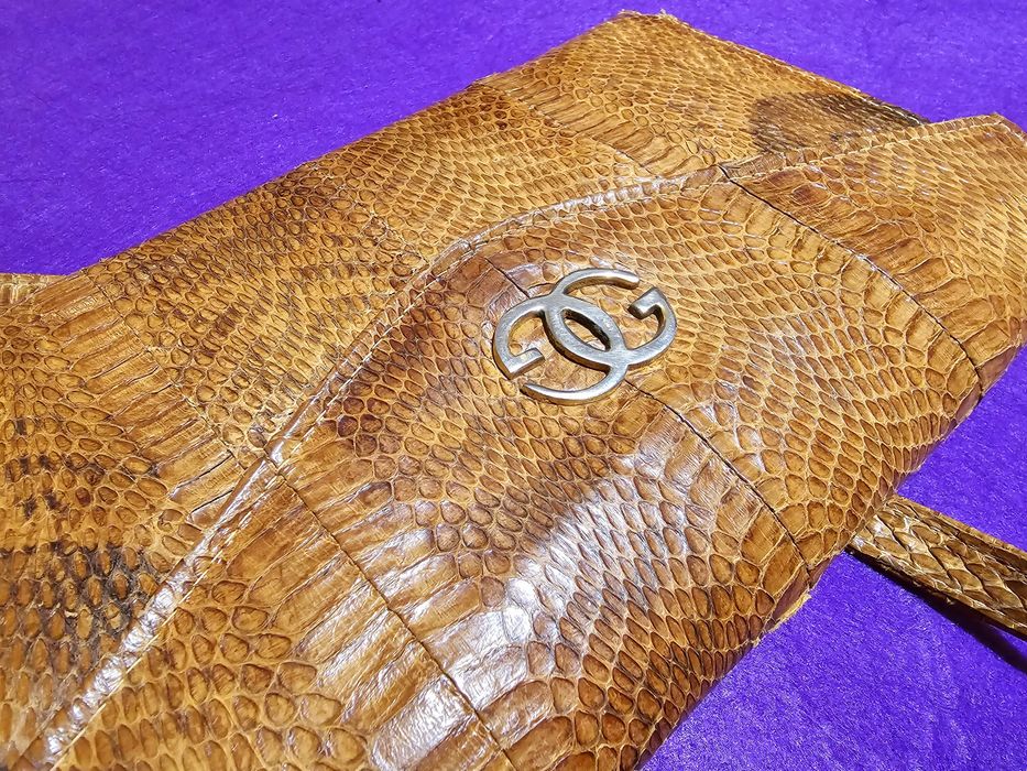 Geanta lux Gucci vintage din piele de sarpe