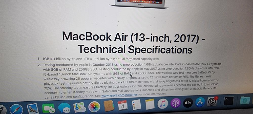 Macbook air 2017  stare foarte bună A1466