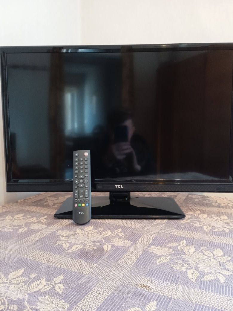 Телевизор TCL 28".