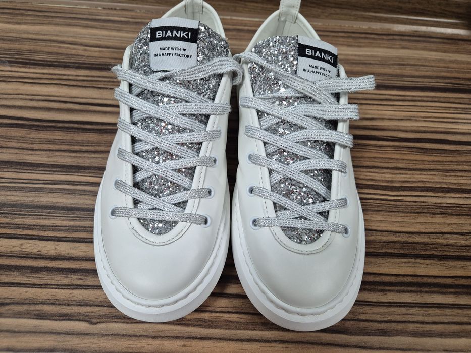 Бели обувки  BIANKI
