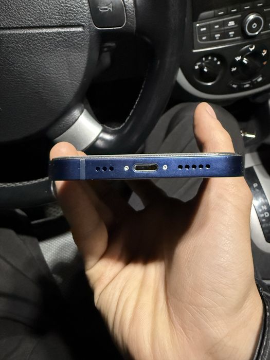 Iphone 12 temniy siniy