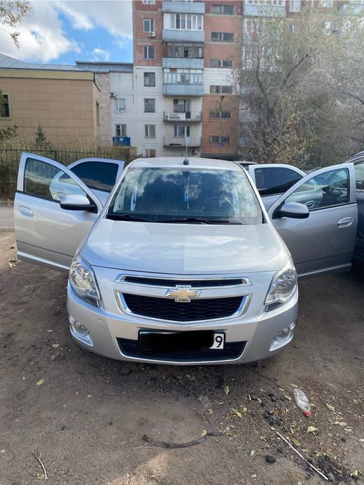 chevrolet cobalt 2020 года