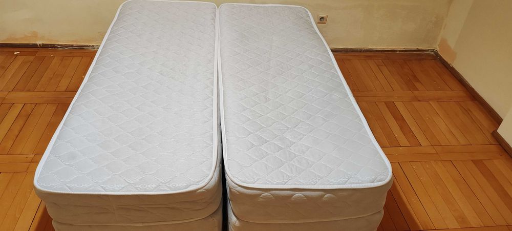 Легла + матраци в добро състояние