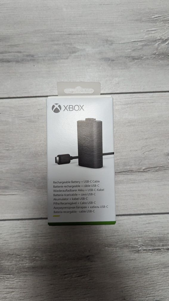 Xbox play and charge