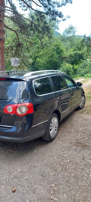 Vând passat b6 1.9 d