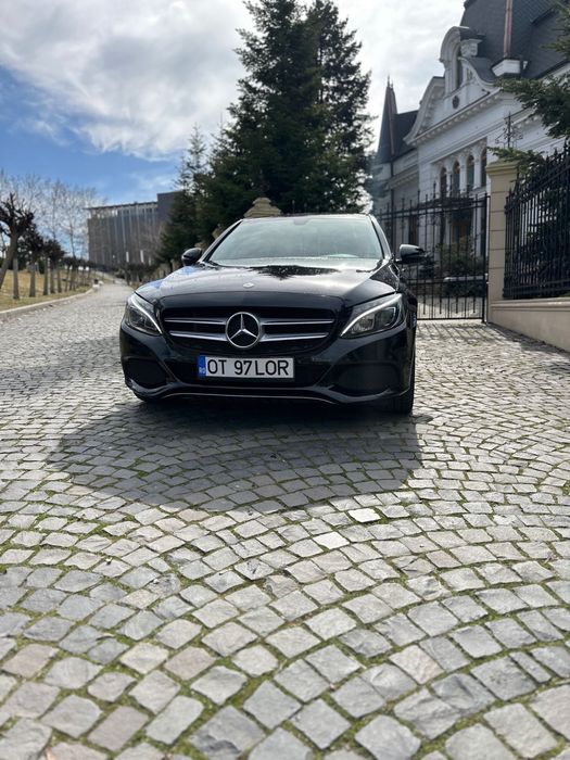 Mercedes-benz  c180d
