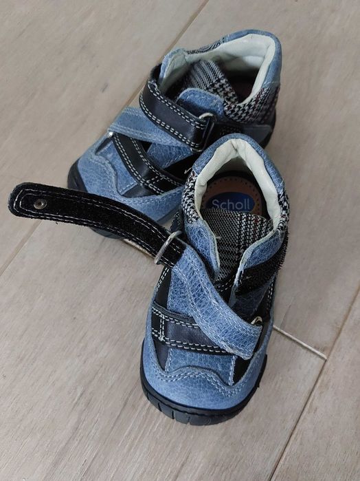 Бебешки обувки Scholl номер 19