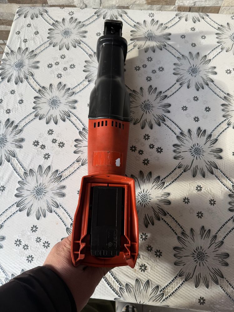 Hilti WSR 22-A AVR - Акумулаторен саблен трион