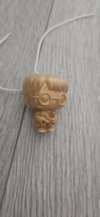 Figurina aurie harry potter
