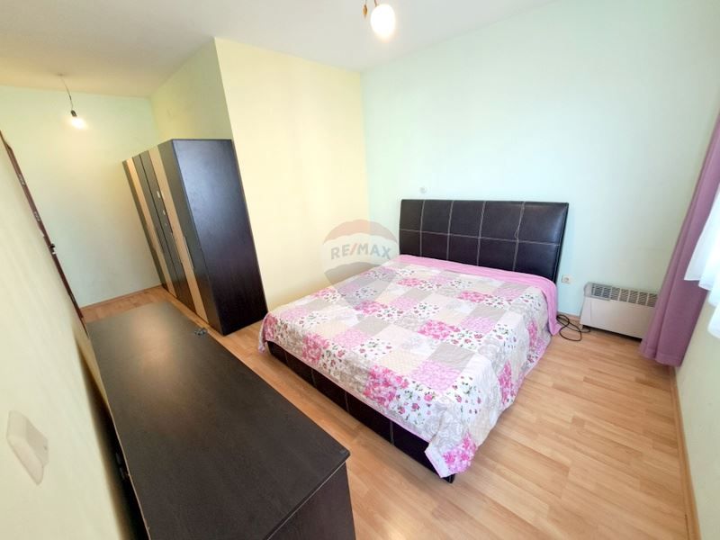 Дава се под наем Тристаен апартамент в Варна, Възраждане 1 - 85 кв.м за 459 € - Снимка #8