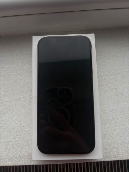 IPHONE 16 PRO - Desert Titanium