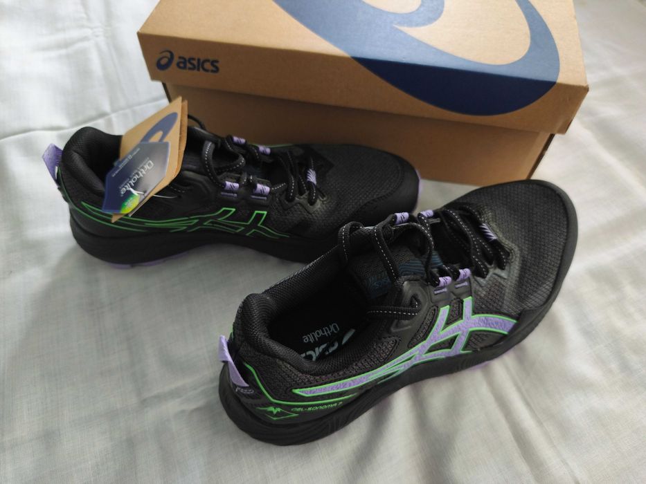 Adidasi pentru alergare Asics