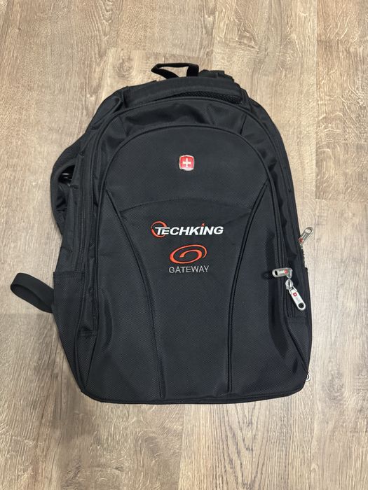 Рюкзак новый можно для школы