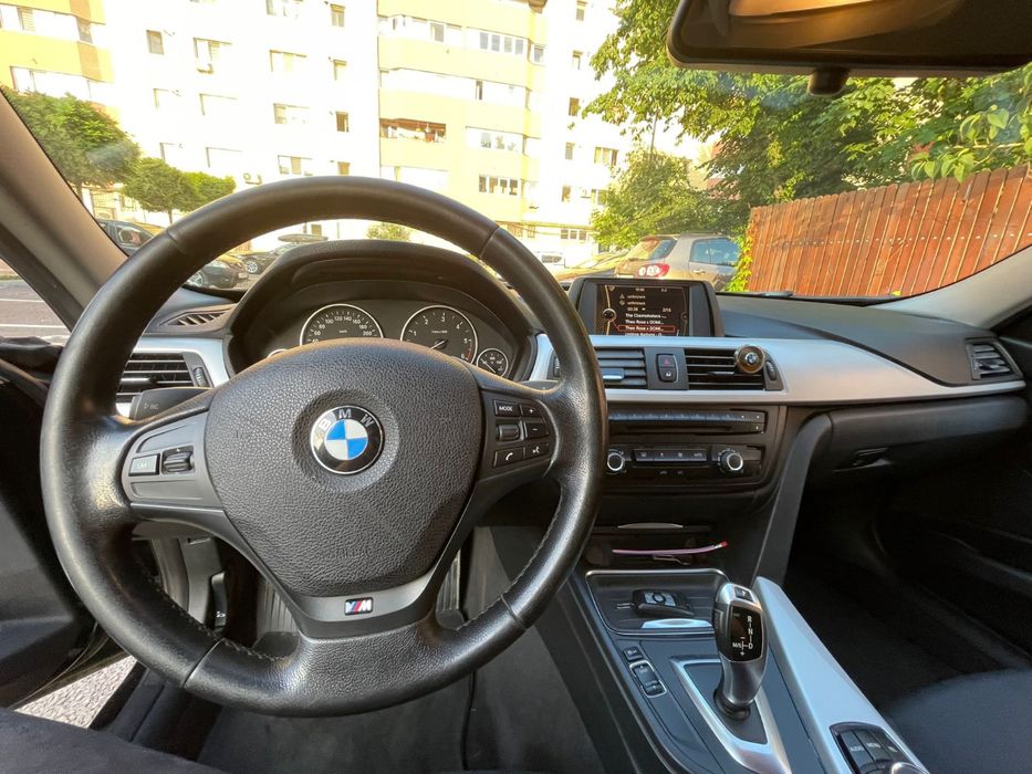 Bmw f30 an 2012 automat accept schimb/varainte