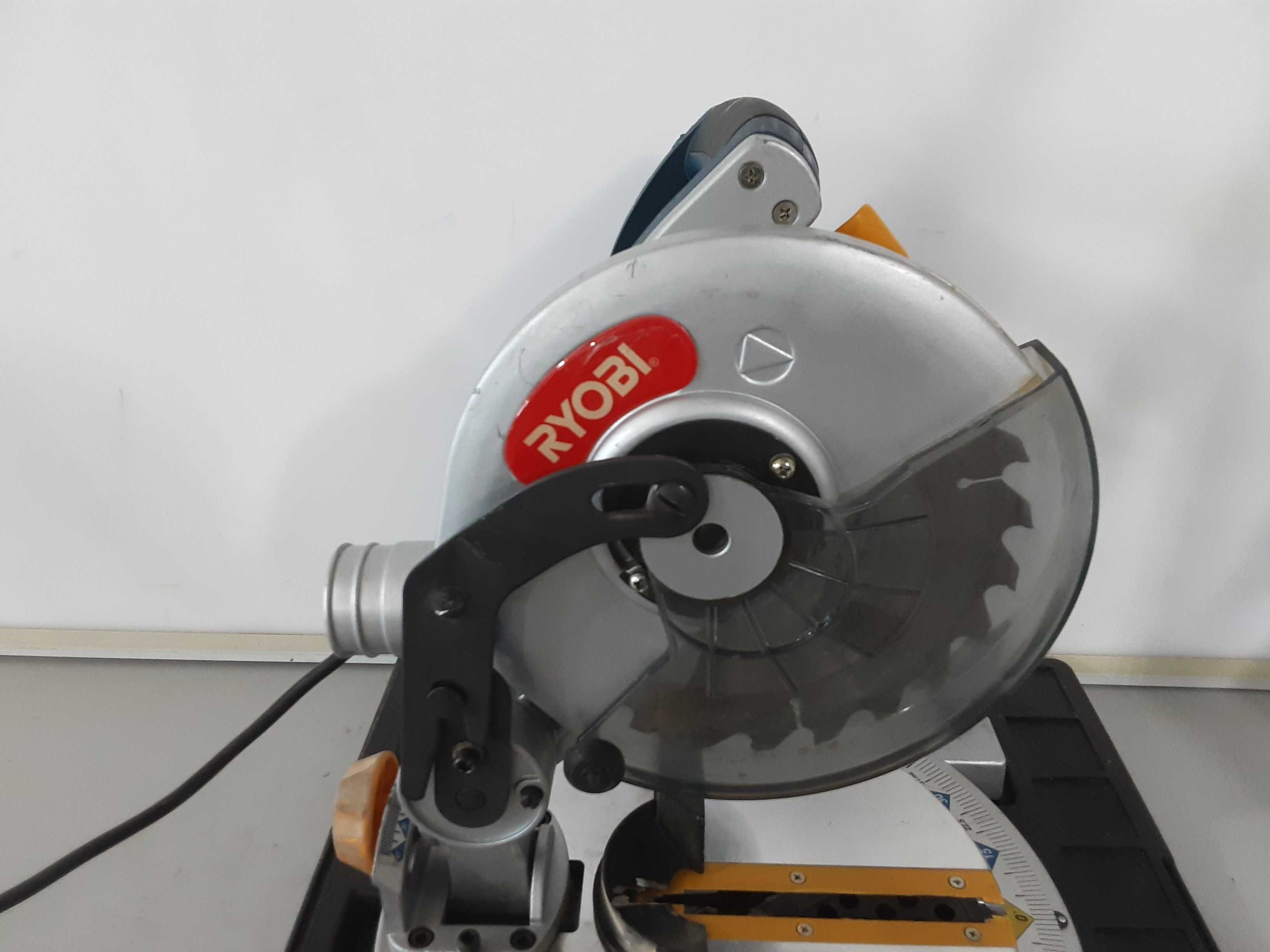 Циркуляр пендула - Ryobi 1100W