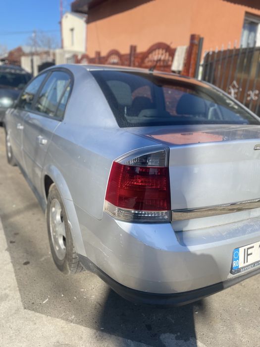 Vand sau schimb ope vectra c 2006 1.6 benzina acte valabile