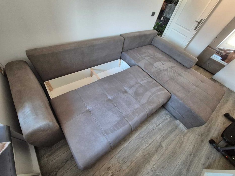 Coltar extensibil cu spatiu de depozitare