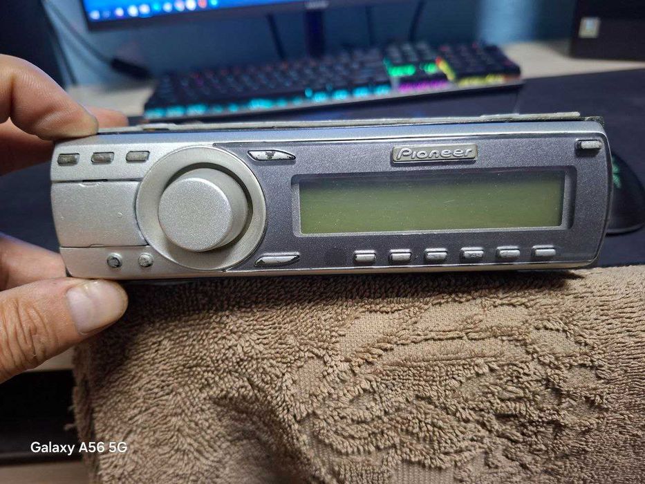 Продаётся автомагнитола PIONEER SPH-C10BT
