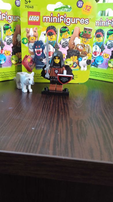 lego series 27 wolfpack beastmaster не отварян