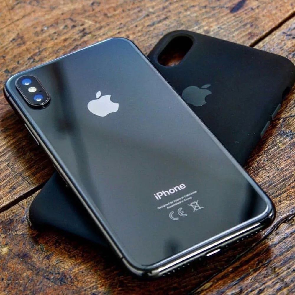 Сотаман Iphone X 64