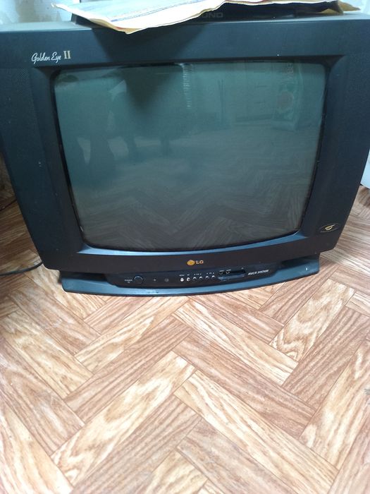 Продам телевизор LG