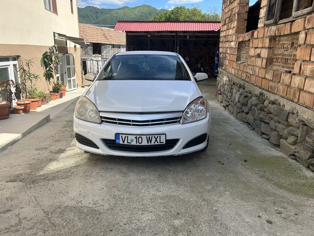 Opel astra h sedan 2008 1.7 diesel