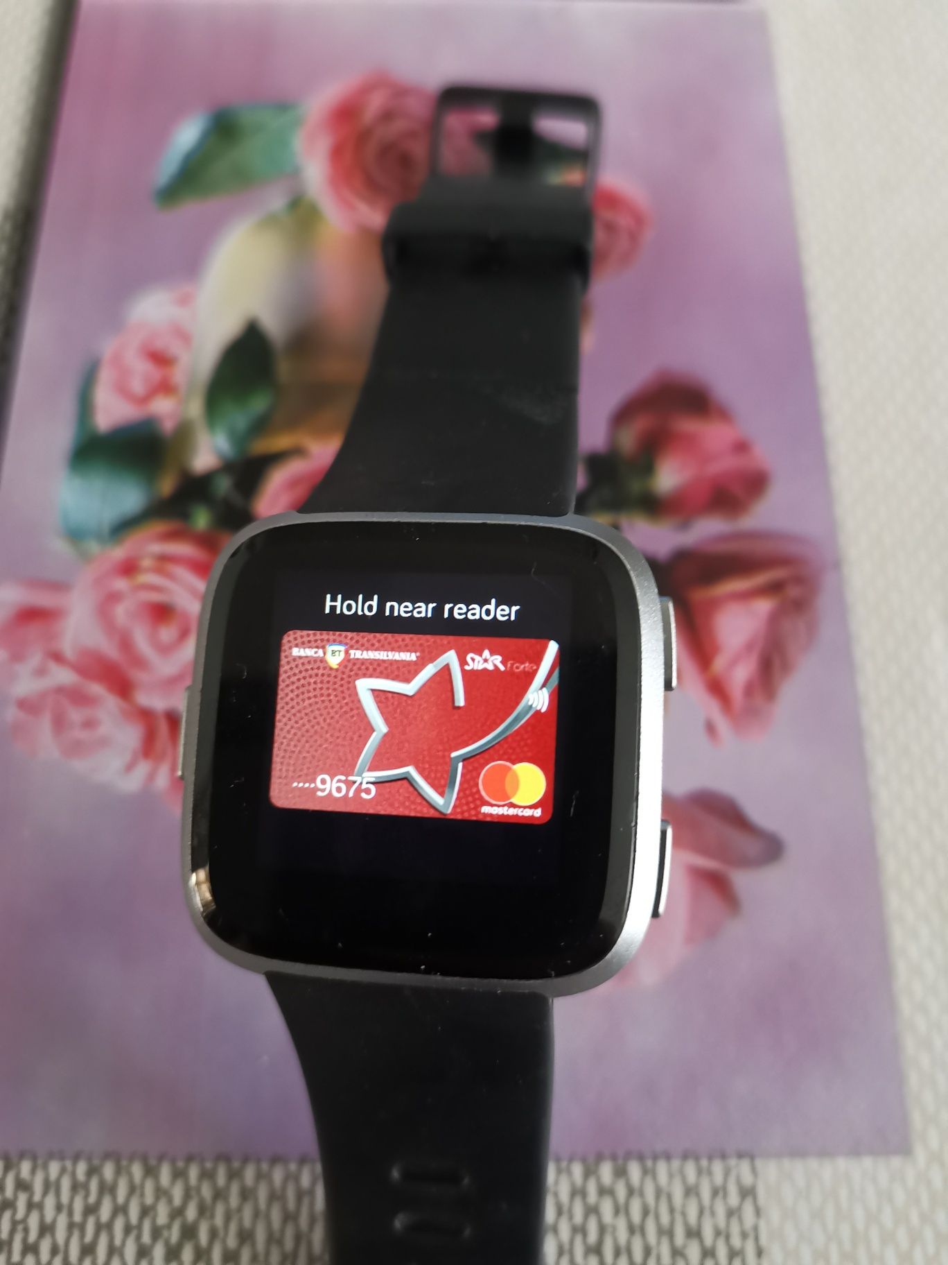 Fitbit versa monitorizare O2, funcție NFC, etc