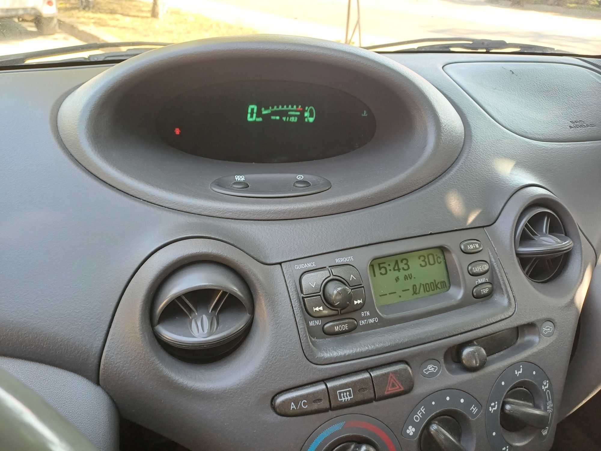 Toyota Yaris 2000
