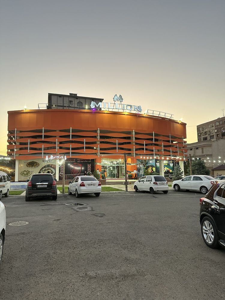 Продается коммерческое здание в Ташкенте