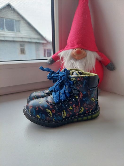 Детские осенние ботинки