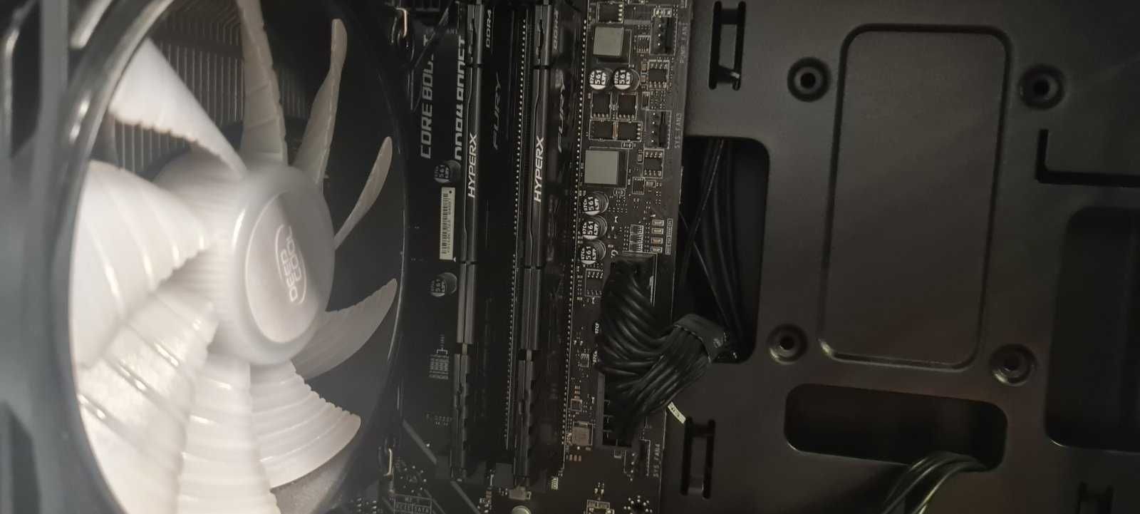 Геймърски компютър – Ryzen 5 5600X / 32GB RAM / RX 570 / 750W PSU