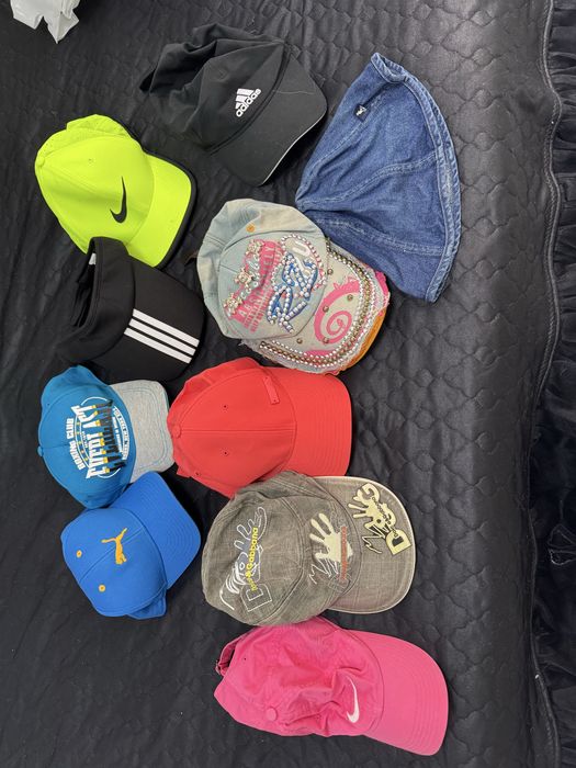 Мъжки чанти adidas ,nike и шапки