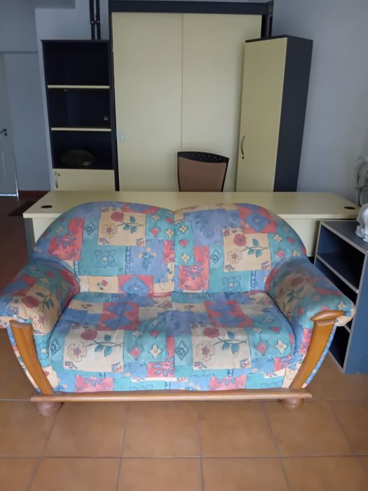 Canapele și fotolii fixe-ieftin