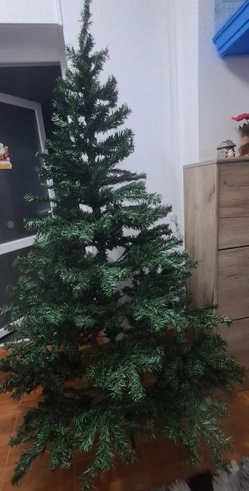 Brad artificial  180 cm înălțime