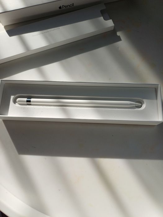 Стилус Apple Model A1603 MQLY3ZM/A белый