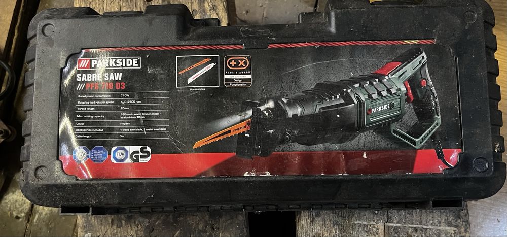 Саблен трион PARKSIDE PFS 710 D3