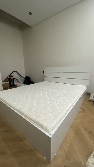 Кровать двуспальный 190*165