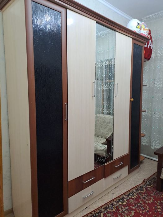 Продам шкаф в хорошем состоянии