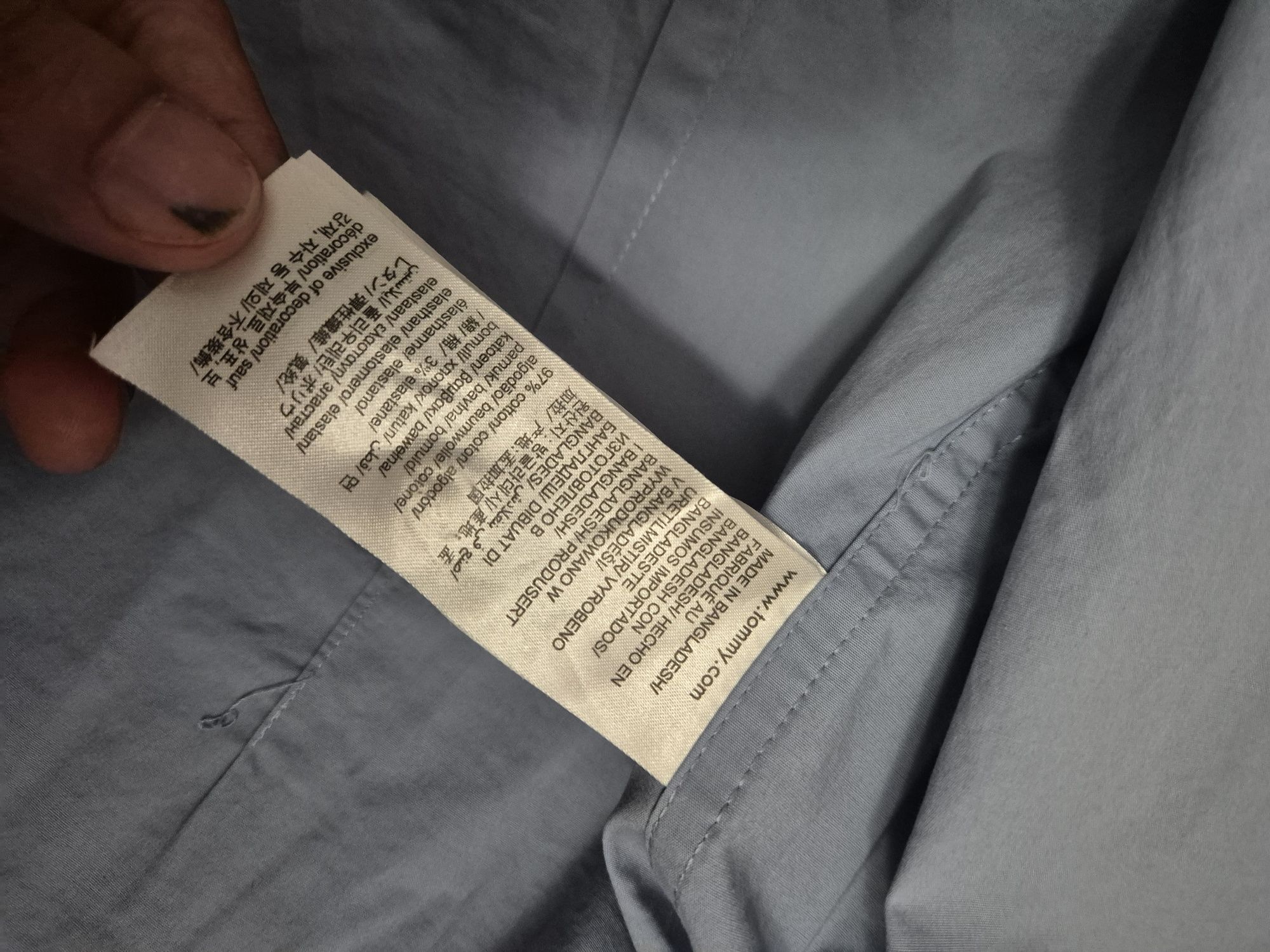 Camasa Tommy Jeans Slim Fit îmbrăcată de 2 ori