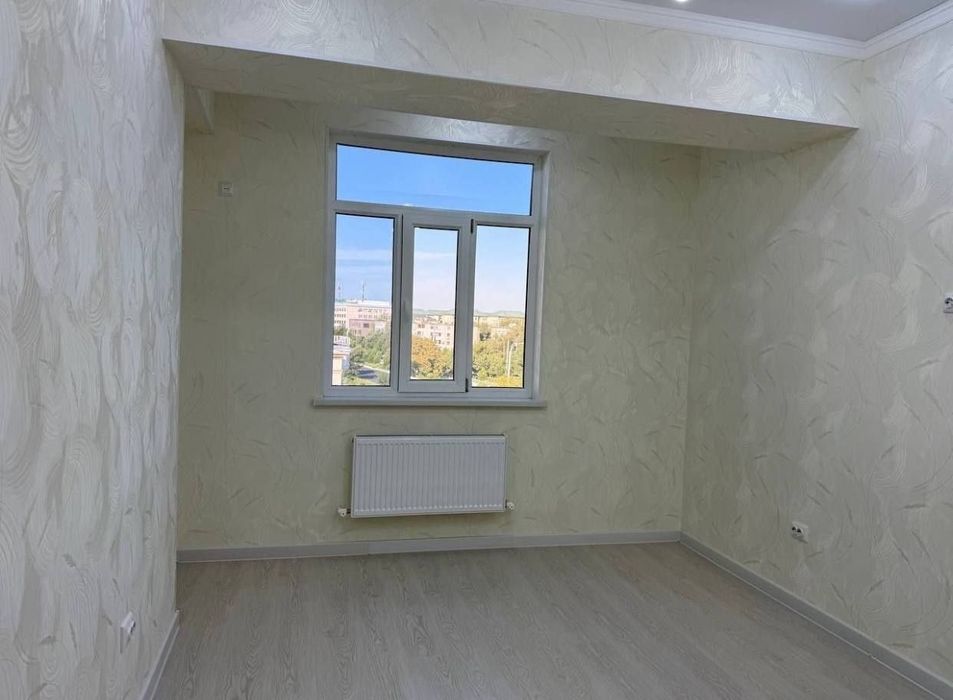 1 xonali kvartira sotiladi