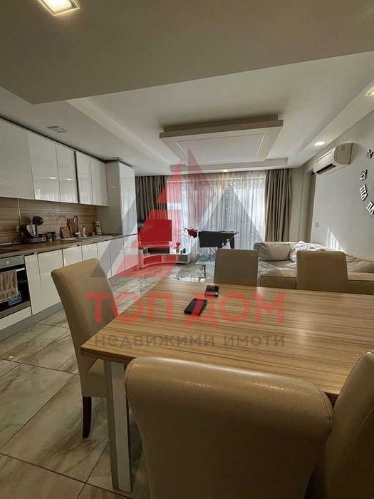 Дава се под наем Тристаен апартамент в Варна, Червен площад - 100 кв.м за 1200 € - Снимка #13