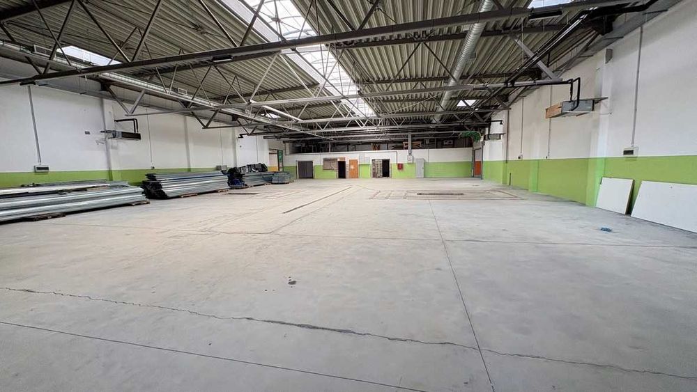 Hală 7.646 mp + teren 35.092 mp + 1MW energie – Valu lui Traian