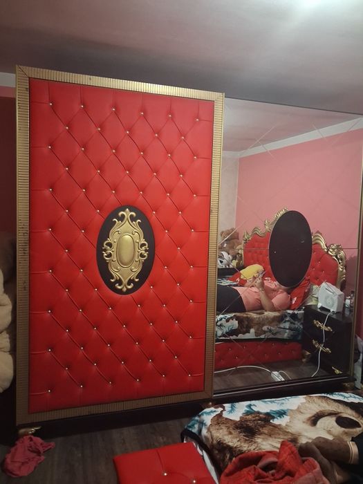 Mobila dormitor cei interesați sa ma contacteze