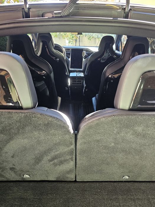 Vand Tesla Model  X Free suc Sc 01 90DIncarcare gratis pe viata.