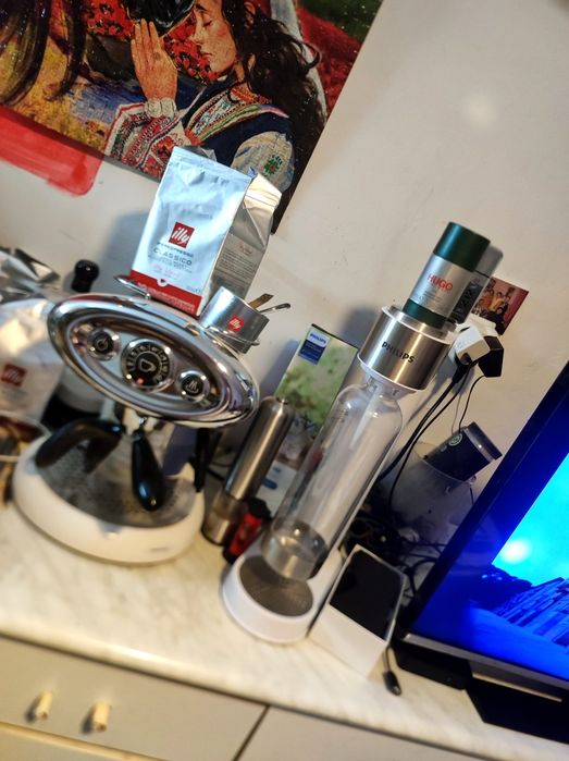 PHILIPS машина за газирана вода