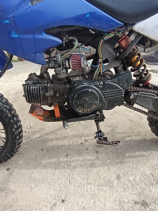 Vând/schimb cross 125cc 2000 lei negociabil