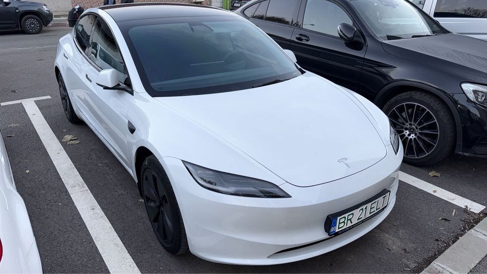 Vand Tesla model 3 2024