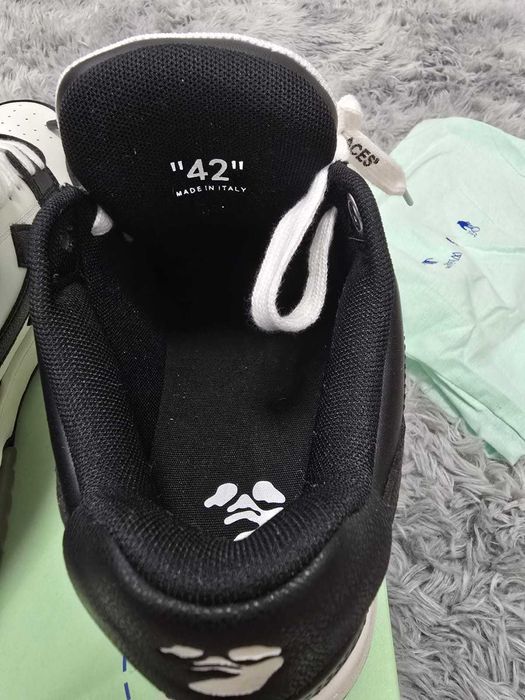 Off-White Out of Office